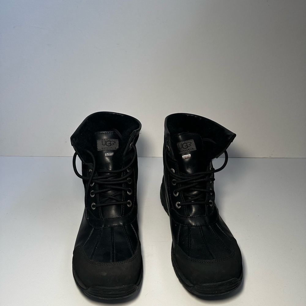UGG ADIRONDACK Men's Black Leather Boots